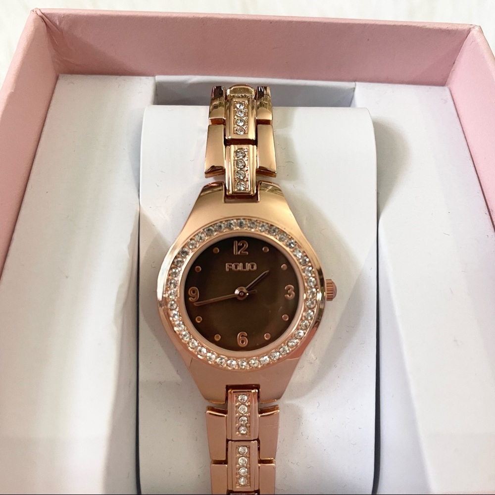 NWT Rose gold Folio watch with silver sequins in pink box - Picture 2 of 6